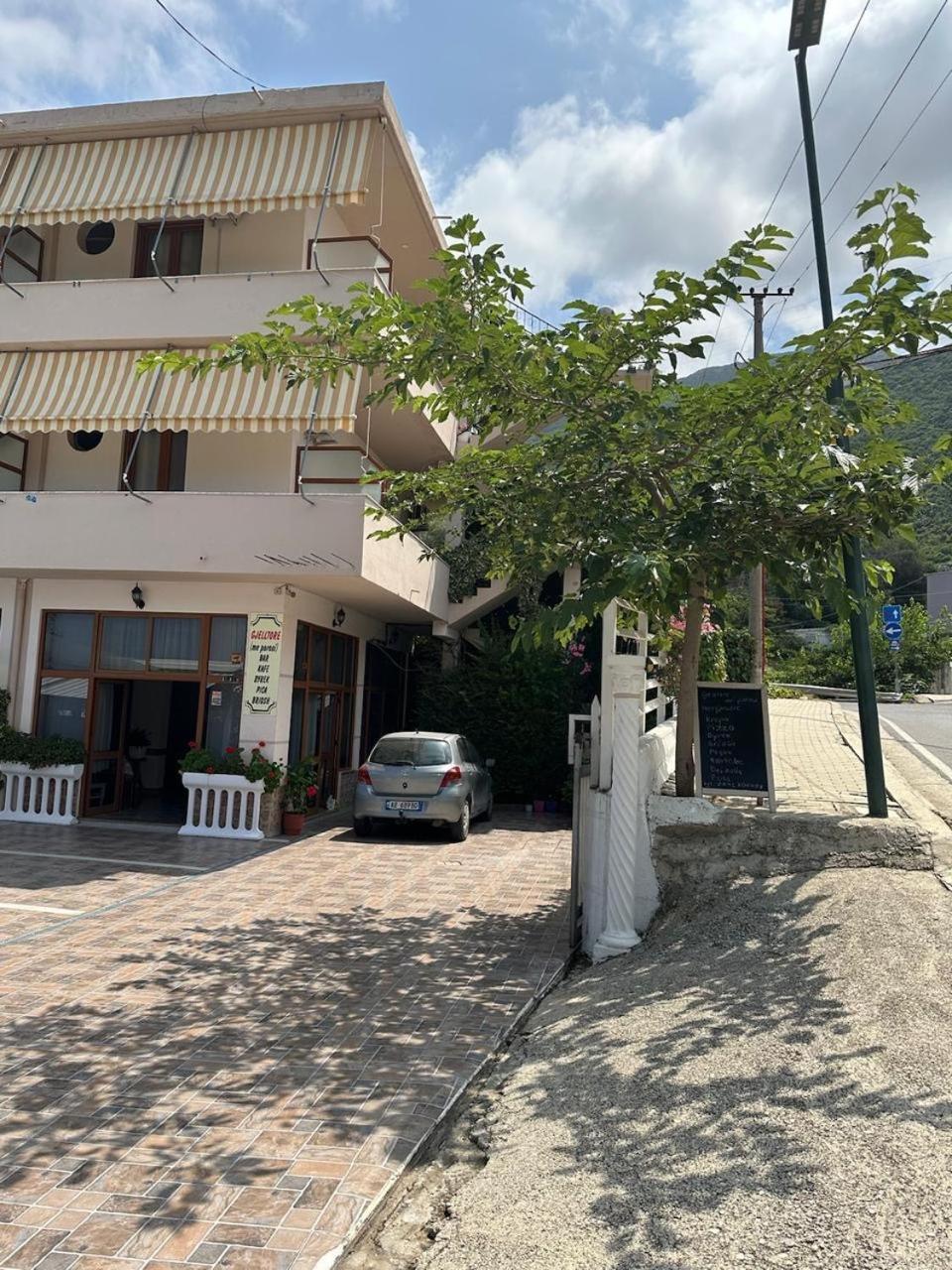 Eid Mar Hostel Vlorë Buitenkant foto